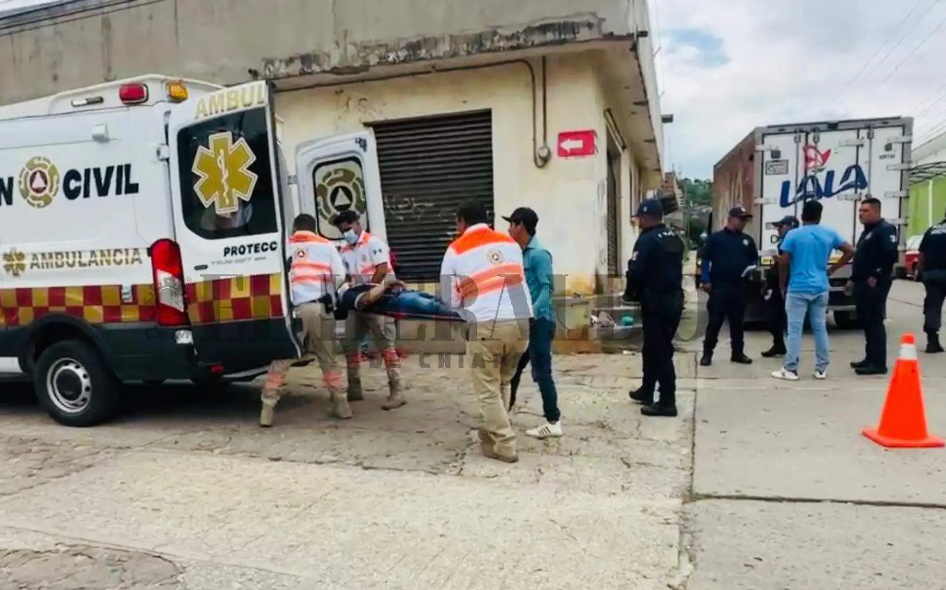 AMBULANCIA Y HERIDO